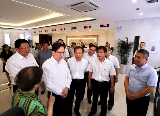 李玉賦來濟調(diào)研工會工作并考察心理健康中心建設(shè) 李玉賦來濟調(diào)研工會工作并考察心理健康中心建設(shè)